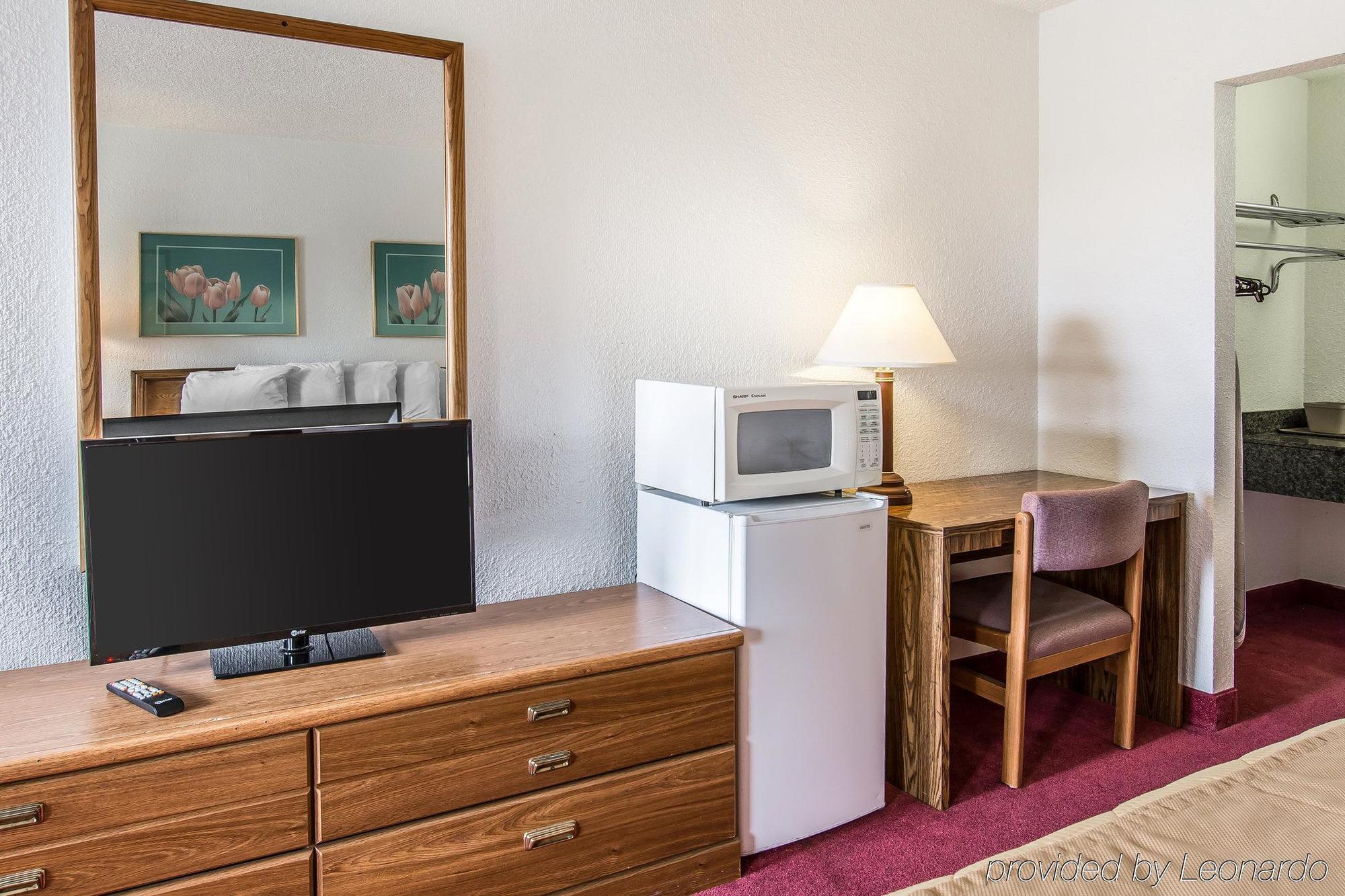 Econo Lodge & Suites Spokane Exteriör bild