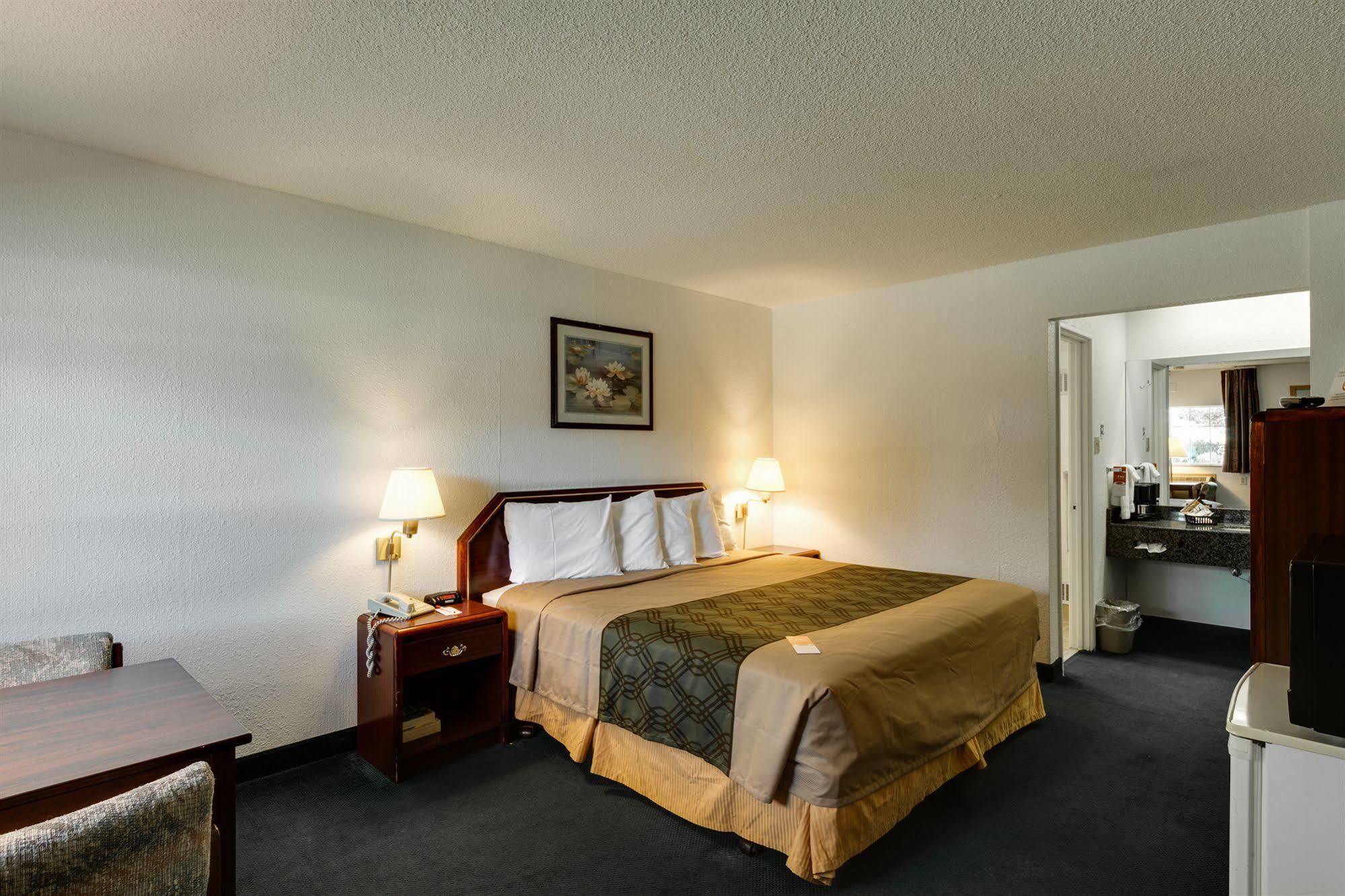 Econo Lodge & Suites Spokane Exteriör bild
