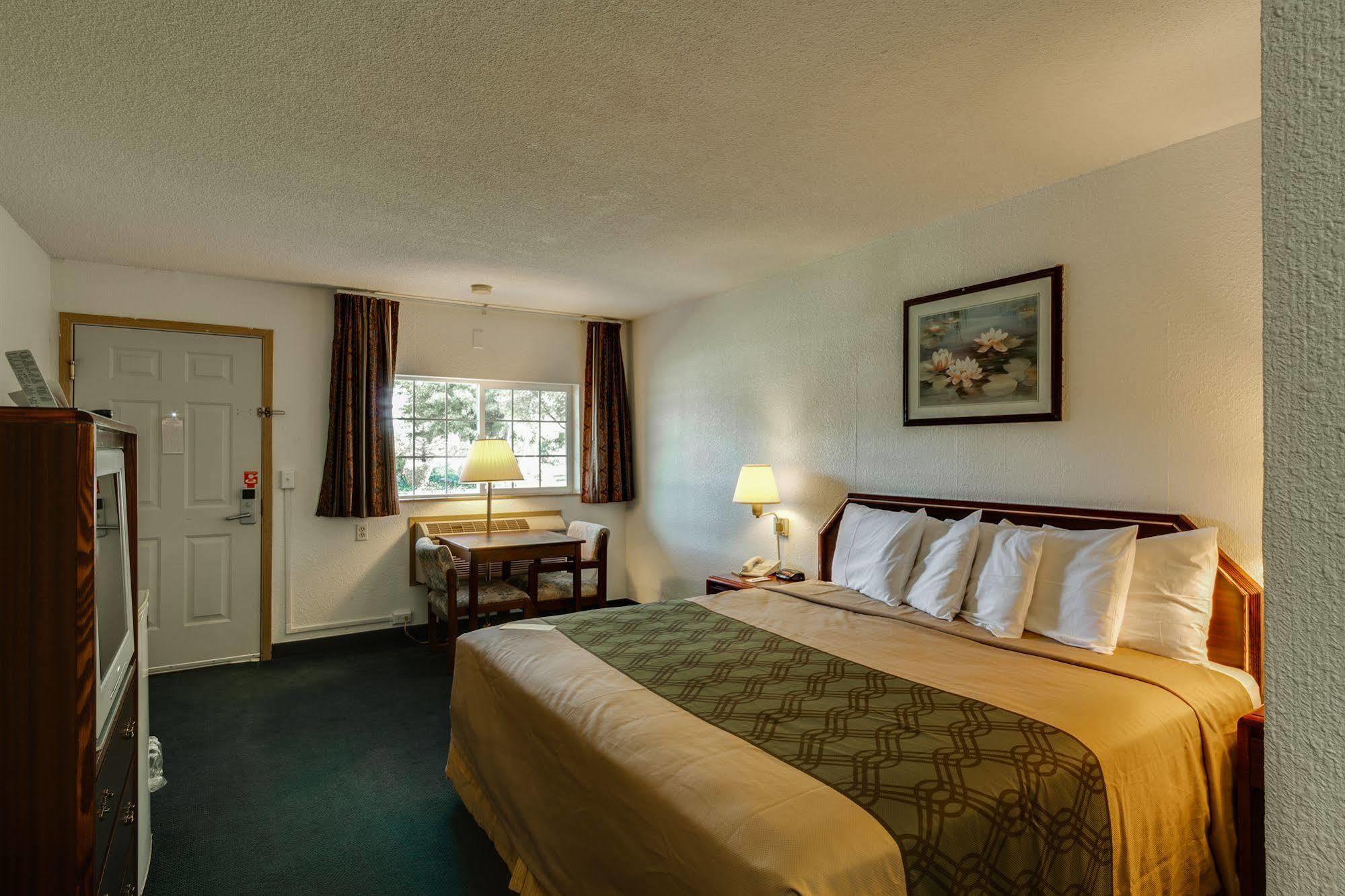 Econo Lodge & Suites Spokane Exteriör bild