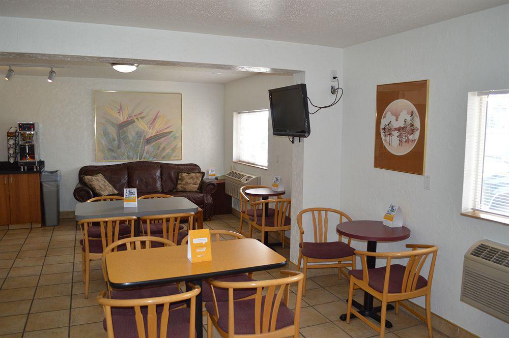 Econo Lodge & Suites Spokane Exteriör bild