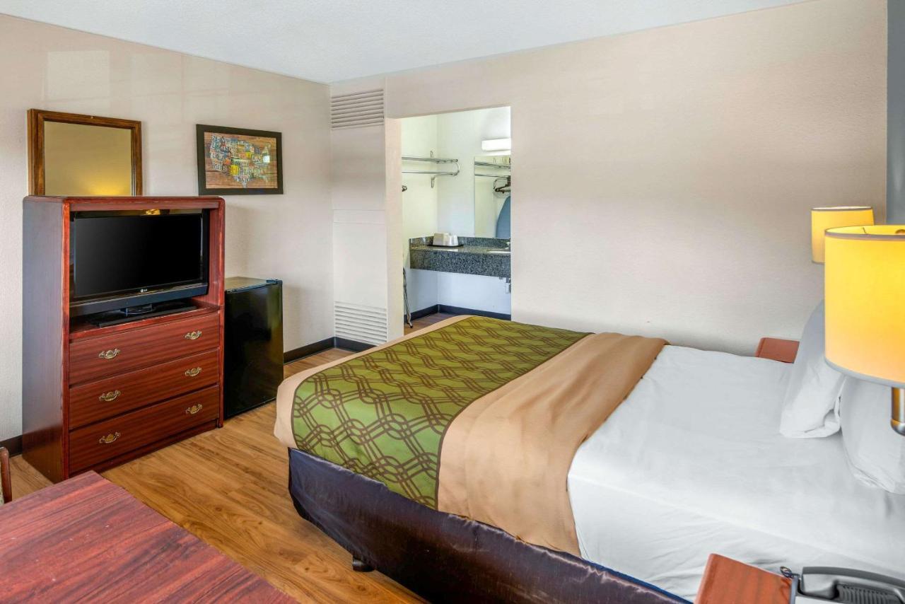 Econo Lodge & Suites Spokane Exteriör bild
